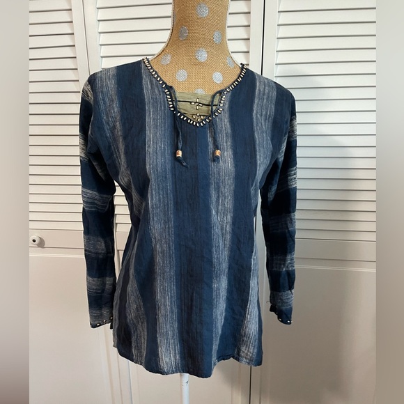 Handmade Tops - Authentic 70s handmade tunic shirt, wood beads, bell sleeves, peekaboo cut blue
